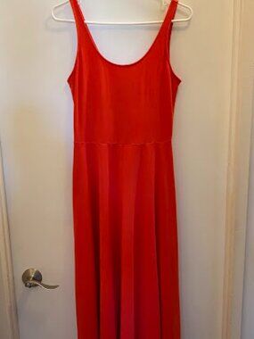 Elegant Red Sleeveless Dress